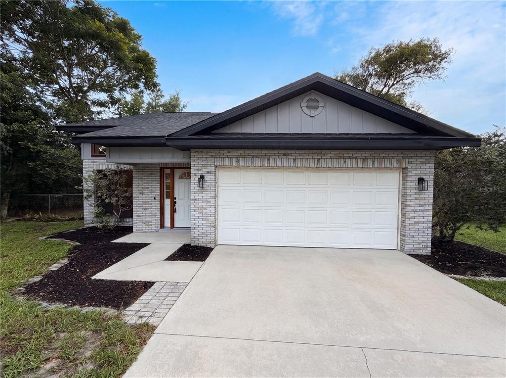 1542 APRIL AVENUE, Deltona, FL 32725