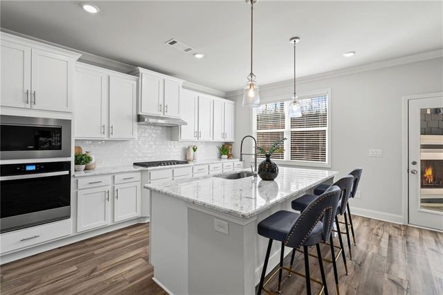 6137 Black Pear Lane, Gainesville, GA 30506