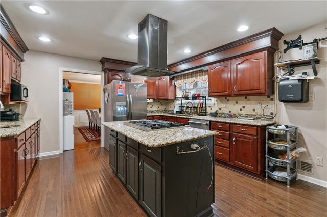 228 Meadowfield Ln, Jefferson Hills, PA 15025