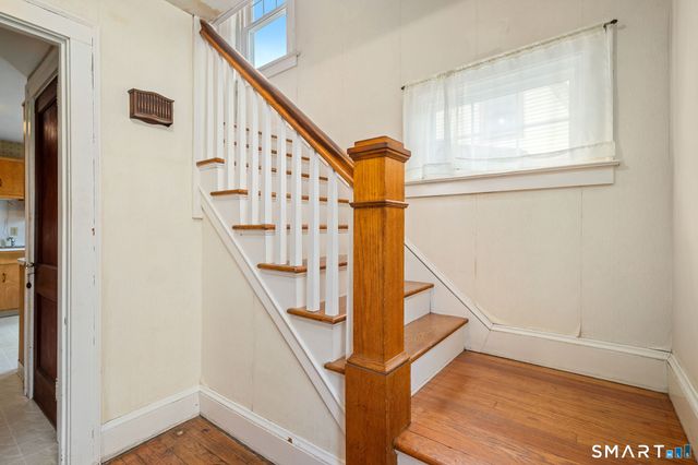 81 Woodlawn Street, West Hartford, CT 06110