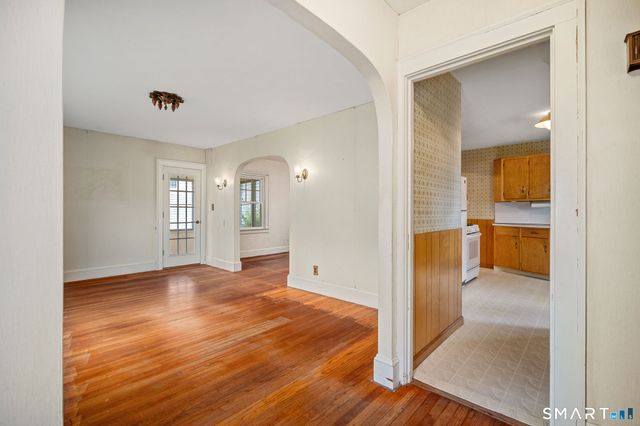 81 Woodlawn Street, West Hartford, CT 06110