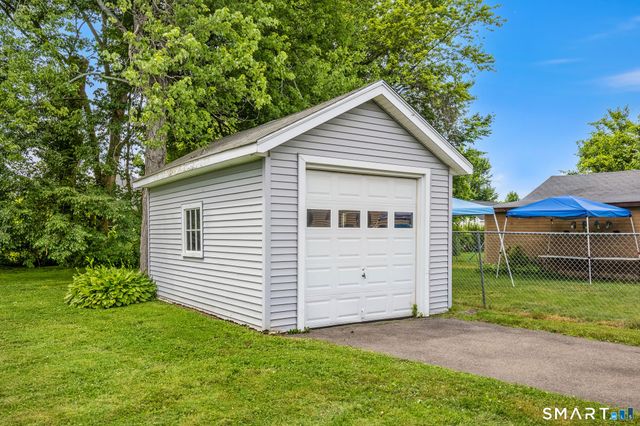 81 Woodlawn Street, West Hartford, CT 06110