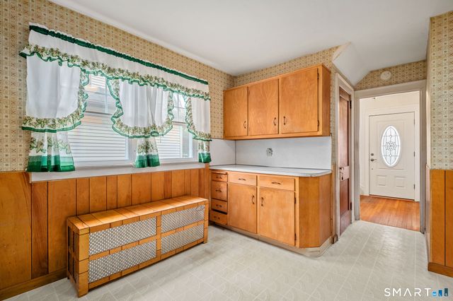 81 Woodlawn Street, West Hartford, CT 06110