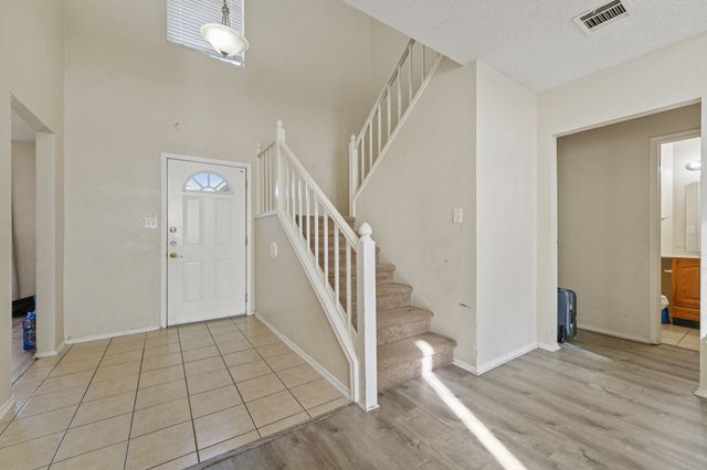 4911 Hibiscus Drive, Arlington, TX 76018