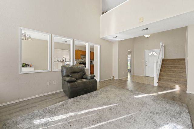 4911 Hibiscus Drive, Arlington, TX 76018