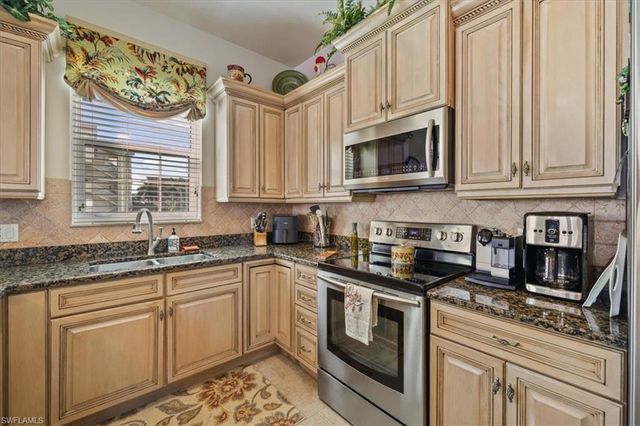 4235 SE 20th PL # A205, Cape Coral, FL 33904