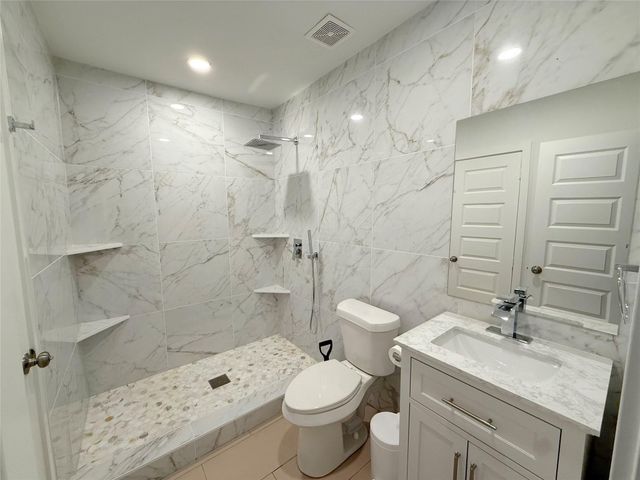 5227 Saint Charles Avenue, Dallas, TX 75223