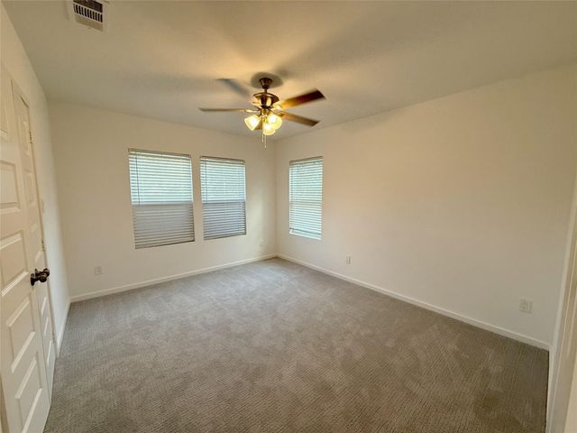 5227 Saint Charles Avenue, Dallas, TX 75223