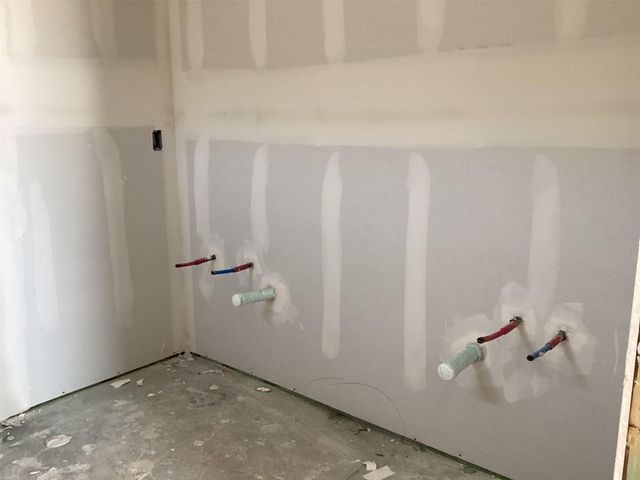 145 Clover BND, Liberty Hill, TX 78642