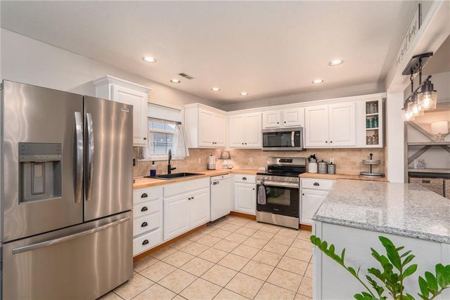319 W 26th Street, Eudora, KS 66025