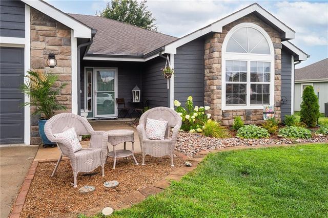 319 W 26th Street, Eudora, KS 66025