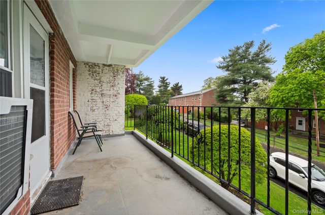 150 Draper Lane 2JN, Dobbs Ferry, NY 10522