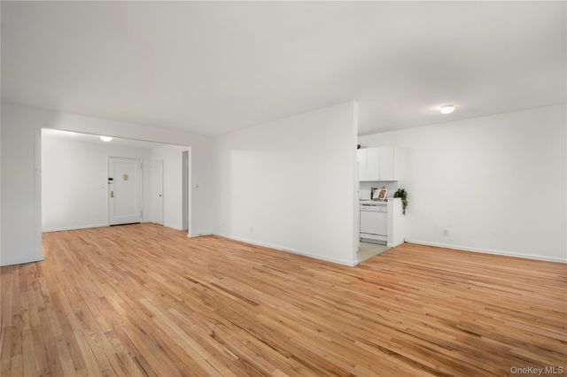 150 Draper Lane 2JN, Dobbs Ferry, NY 10522