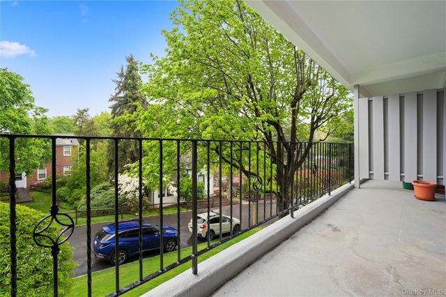 150 Draper Lane 2JN, Dobbs Ferry, NY 10522