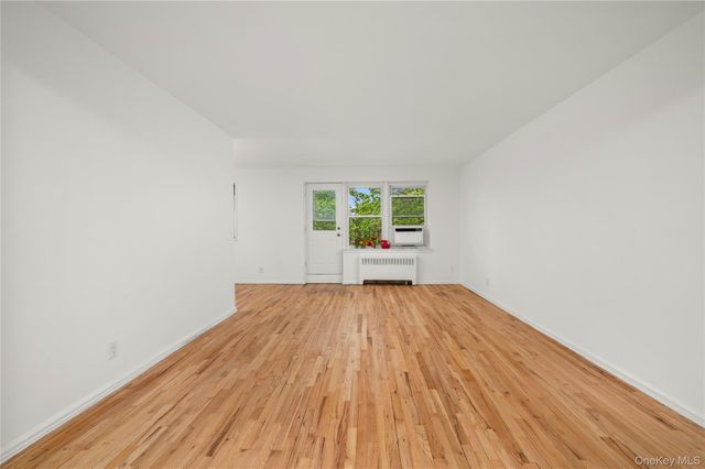 150 Draper Lane 2JN, Dobbs Ferry, NY 10522