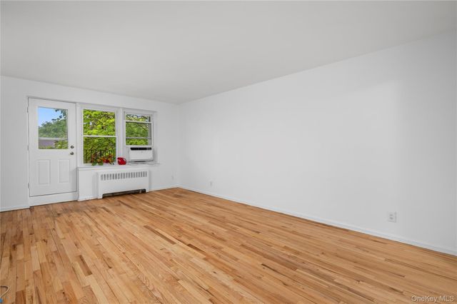 150 Draper Lane 2JN, Dobbs Ferry, NY 10522