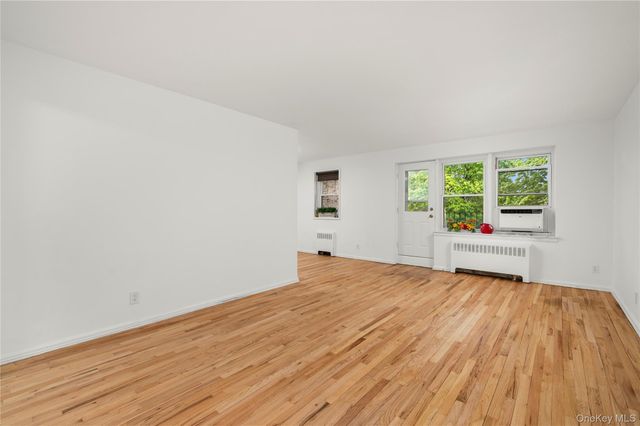 150 Draper Lane 2JN, Dobbs Ferry, NY 10522