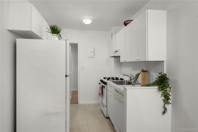 150 Draper Lane 2JN, Dobbs Ferry, NY 10522