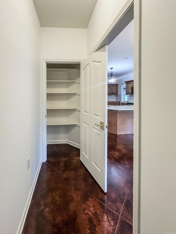 1303 Casa Aplin Road, Perryville, AR 72126
