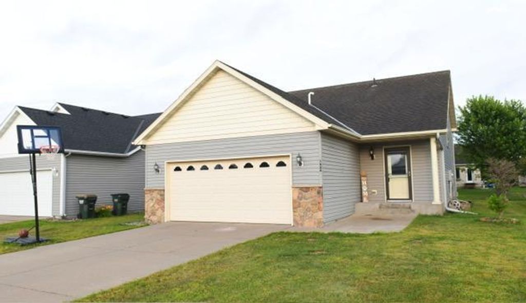 1524 Nuthatch Avenue, Sartell, MN 56377