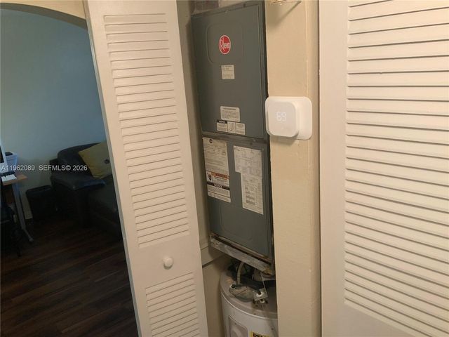 469 N Pine Island Rd B305, Plantation, FL 33324