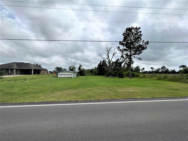 1397 W Tank Farm Road, Lake Charles, LA 70605