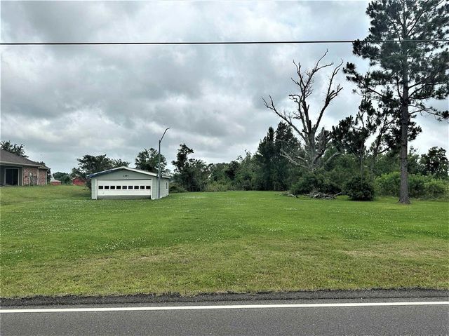 1397 W Tank Farm Road, Lake Charles, LA 70605