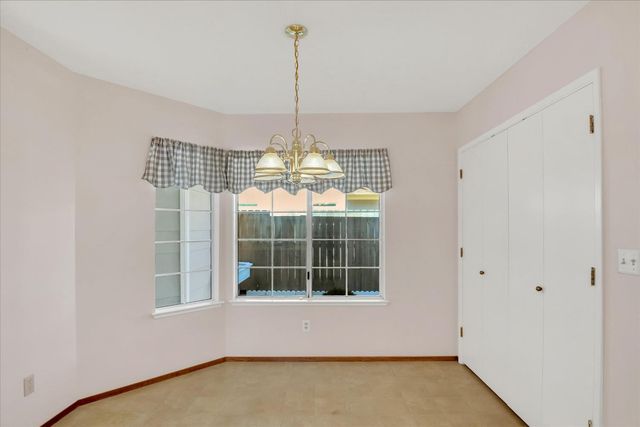 9478 Dunkerrin Way, Elk Grove, CA 95758