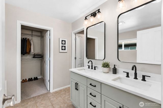 6522 W Crest View Loop SE, Snoqualmie, WA 98065