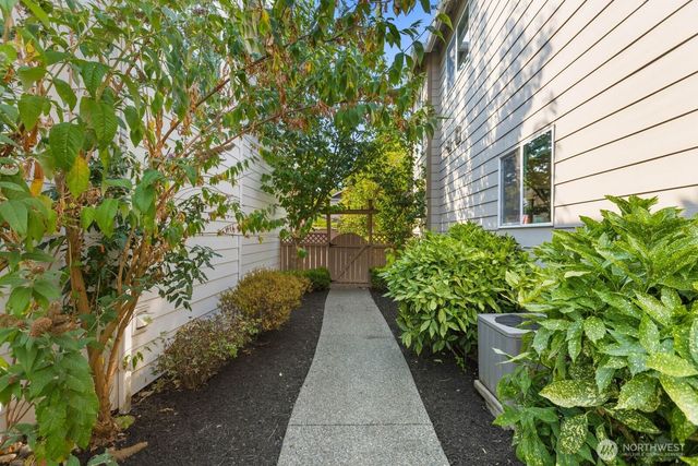 6522 W Crest View Loop SE, Snoqualmie, WA 98065
