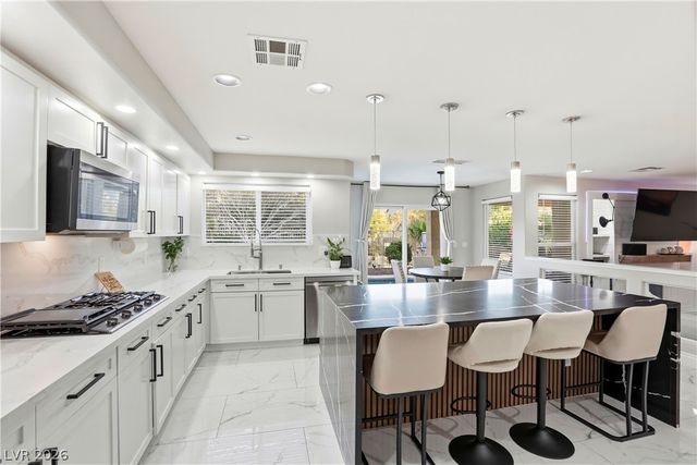 7012 Geese Gathering Street, North Las Vegas, NV 89084