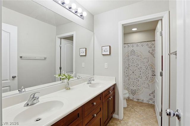 7012 Geese Gathering Street, North Las Vegas, NV 89084