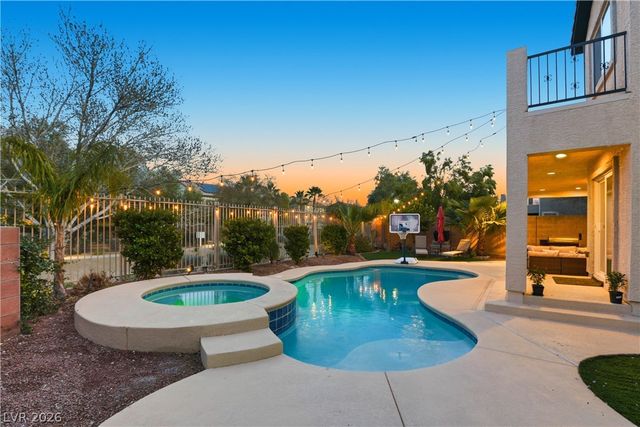 7012 Geese Gathering Street, North Las Vegas, NV 89084