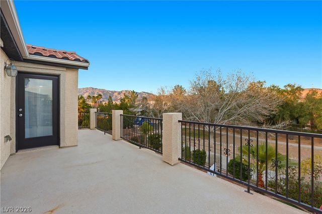 7012 Geese Gathering Street, North Las Vegas, NV 89084