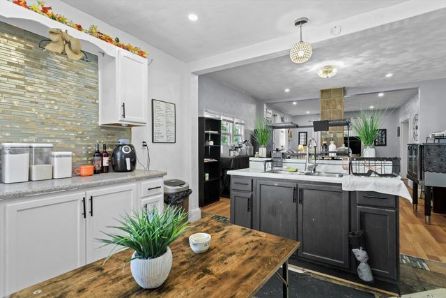 1302 Rorer AVE, Roanoke, VA 24016