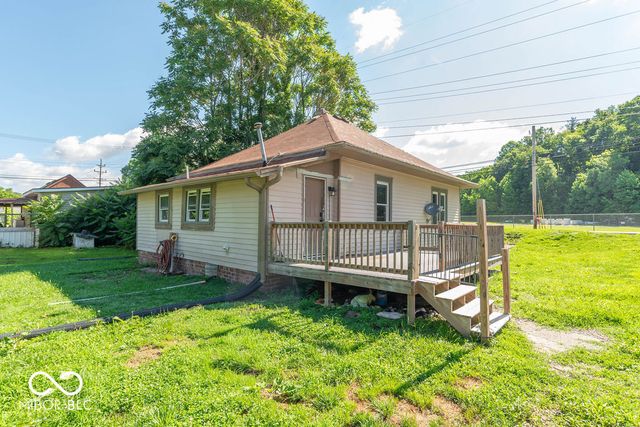1230 N Blue Bluff Road, Martinsville, IN 46151