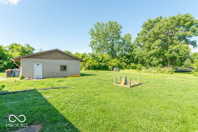 1230 N Blue Bluff Road, Martinsville, IN 46151