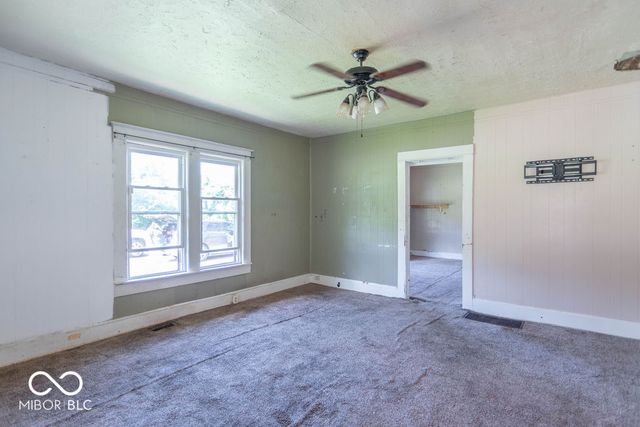1230 N Blue Bluff Road, Martinsville, IN 46151