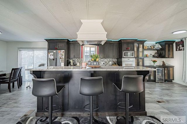1915 Whispering Pines Drive, Idaho Falls, ID 83401