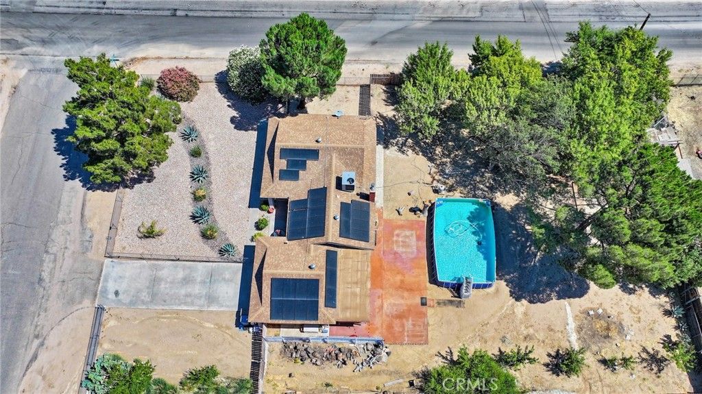 Image 18 of property listing at 10415 Redwood Avenue, Hesperia, CA 92345