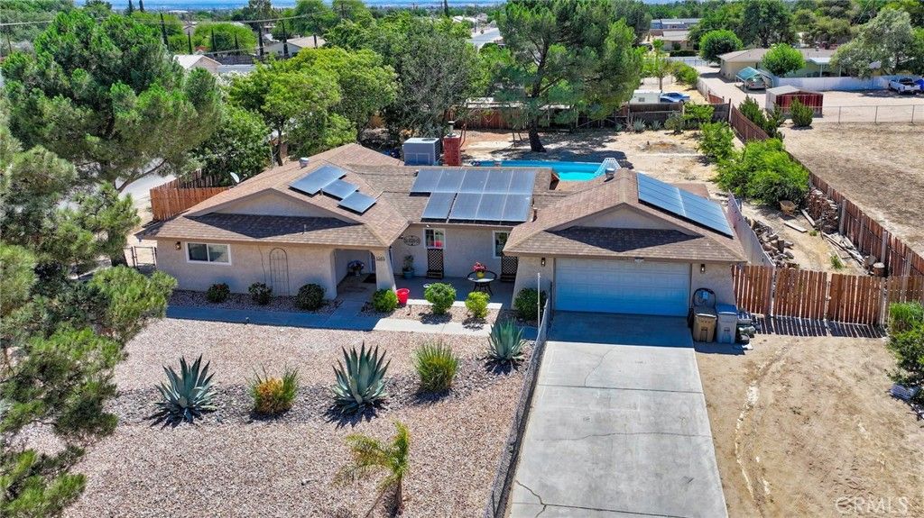 Image 19 of property listing at 10415 Redwood Avenue, Hesperia, CA 92345