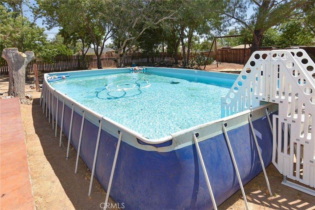 Image 22 of property listing at 10415 Redwood Avenue, Hesperia, CA 92345