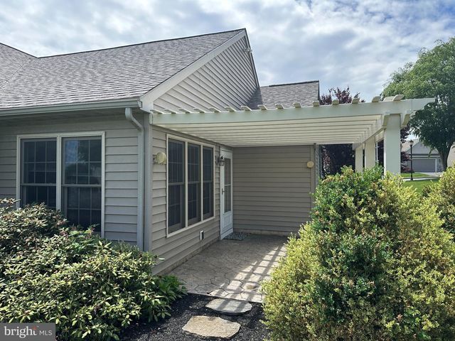 749 HEATHER RDG, Manheim, PA 17545