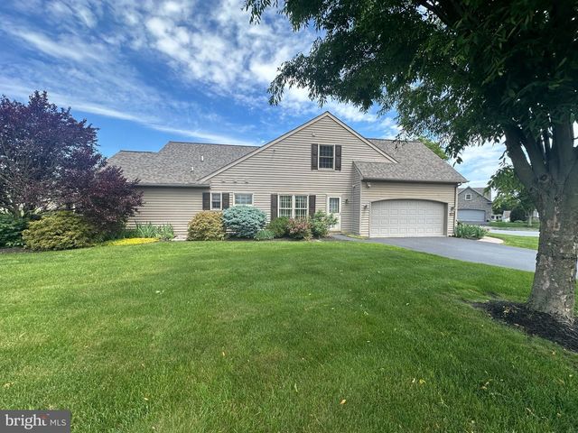 749 HEATHER RDG, Manheim, PA 17545