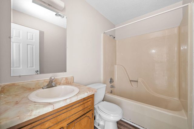 2041 Dotsonville RD, Clarksville, TN 37042