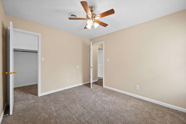 2041 Dotsonville RD, Clarksville, TN 37042