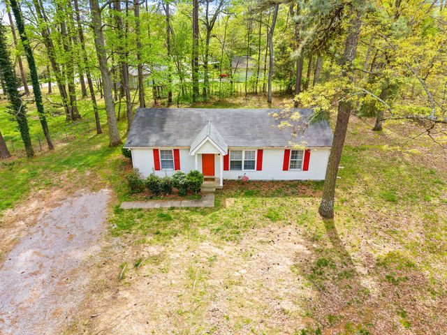2041 Dotsonville RD, Clarksville, TN 37042