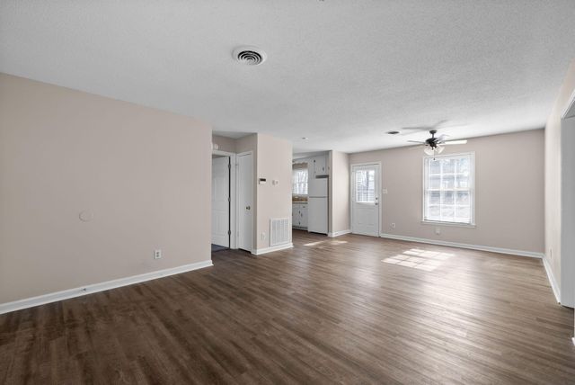 2041 Dotsonville RD, Clarksville, TN 37042