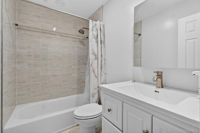 1 Church Lane N, Valley Cottage, NY 10989