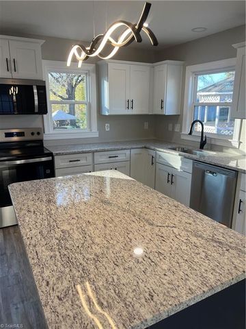 512 Dale Street, Archdale, NC 27263